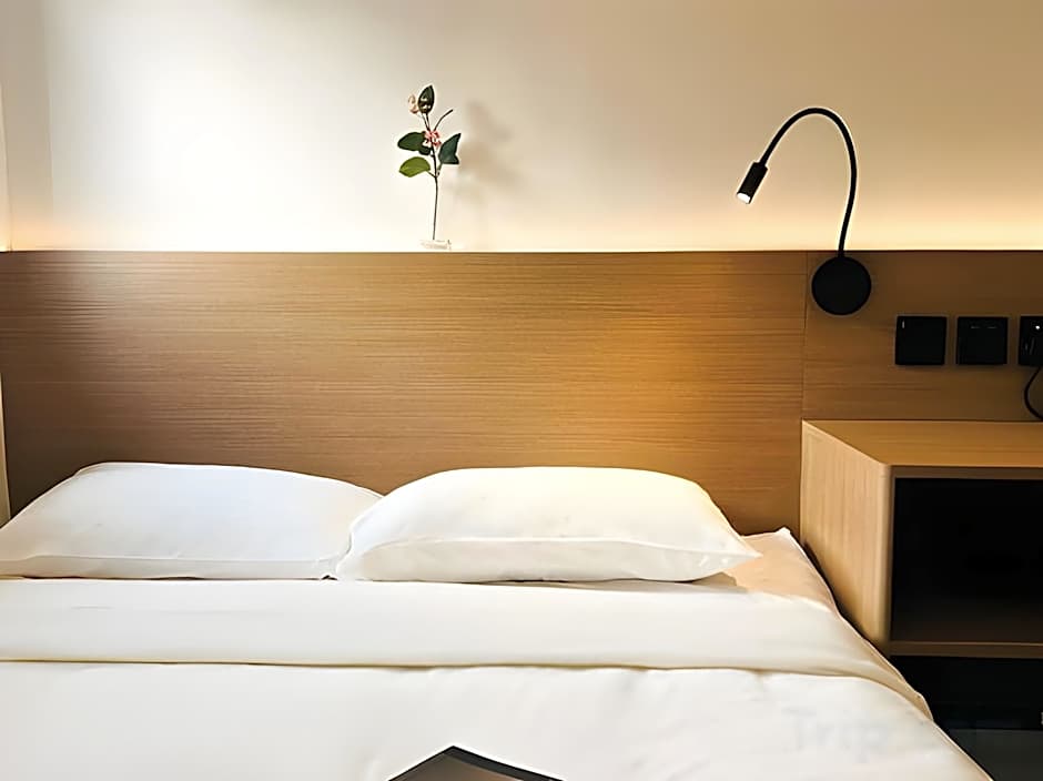 Bridal Tea House Hotel (Yaumatei)