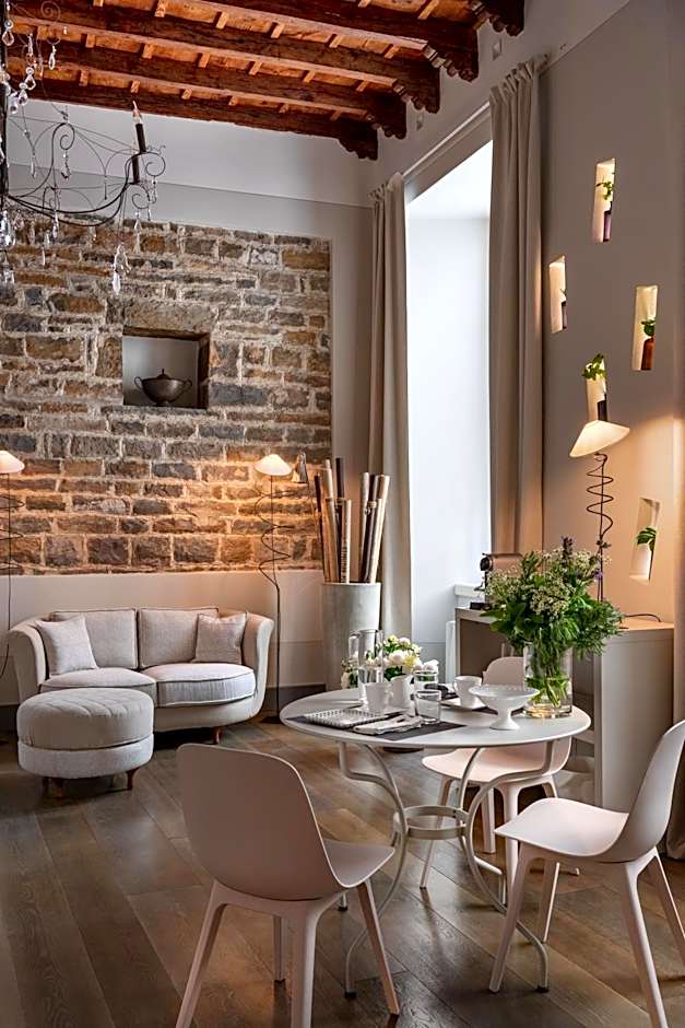 GombitHotel