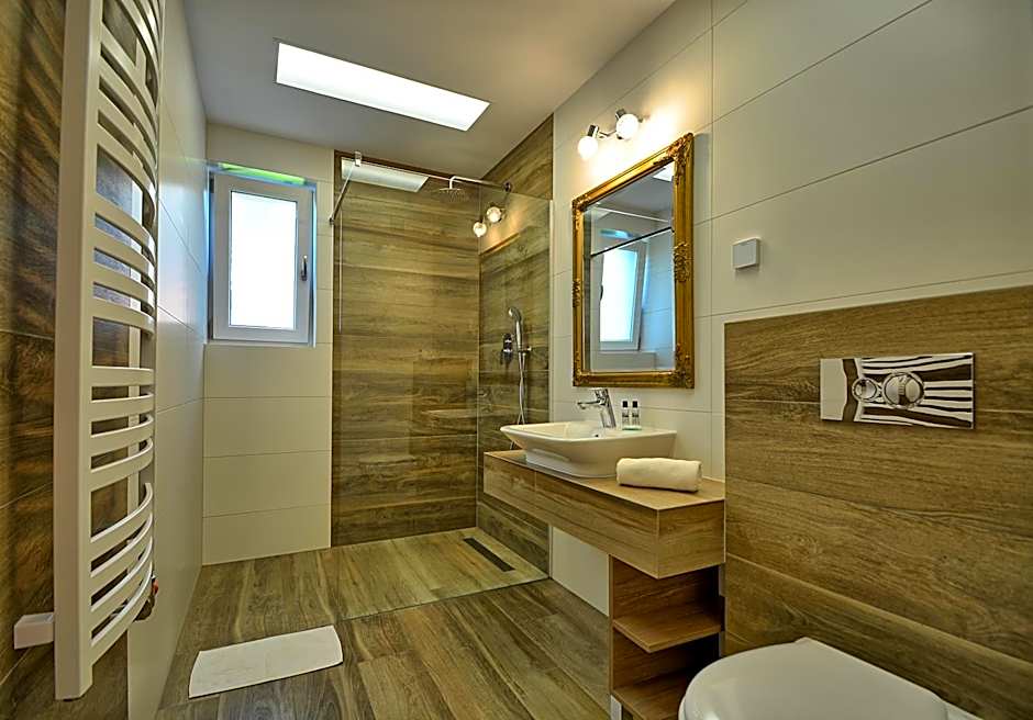 Jaworina- Apartamenty, Domki i Pokoje