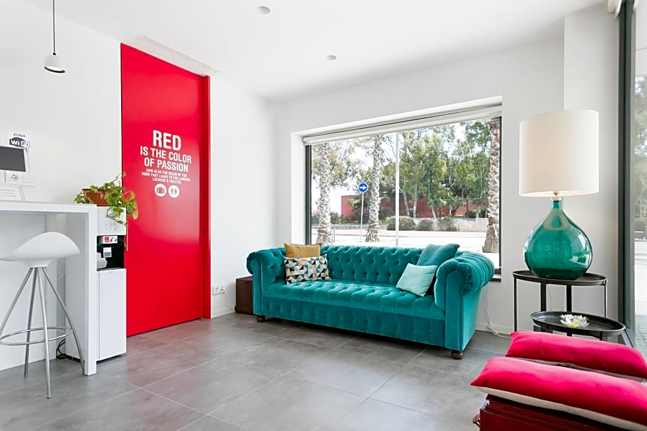 Lugaris Beach Apartments