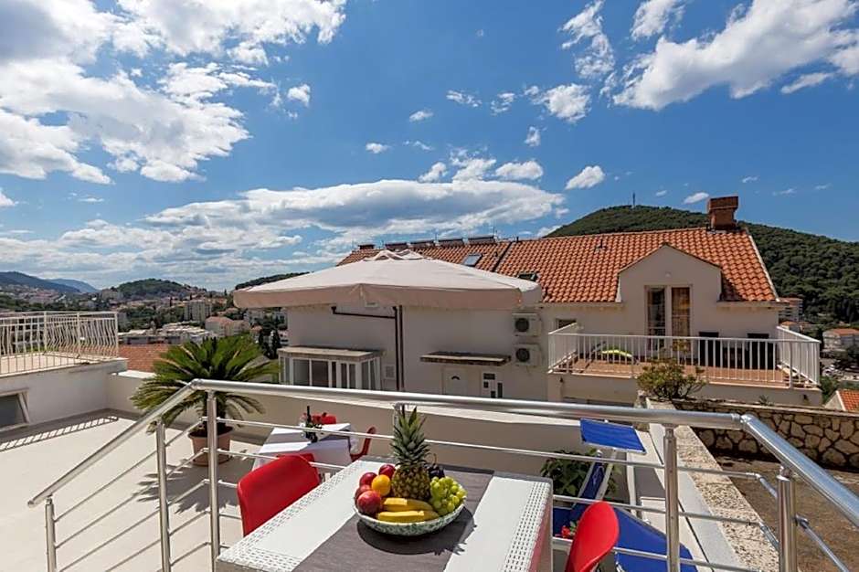 Stuck in the Moment Apartment