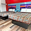 La Casa Motel, Burbank Airport