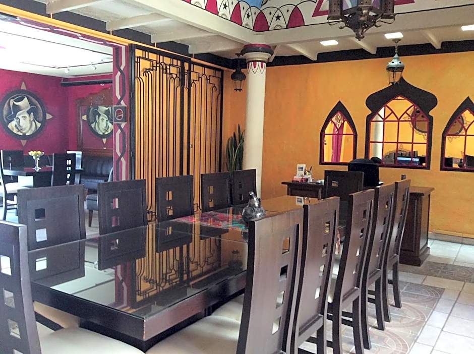 Hotel Casa Blanca