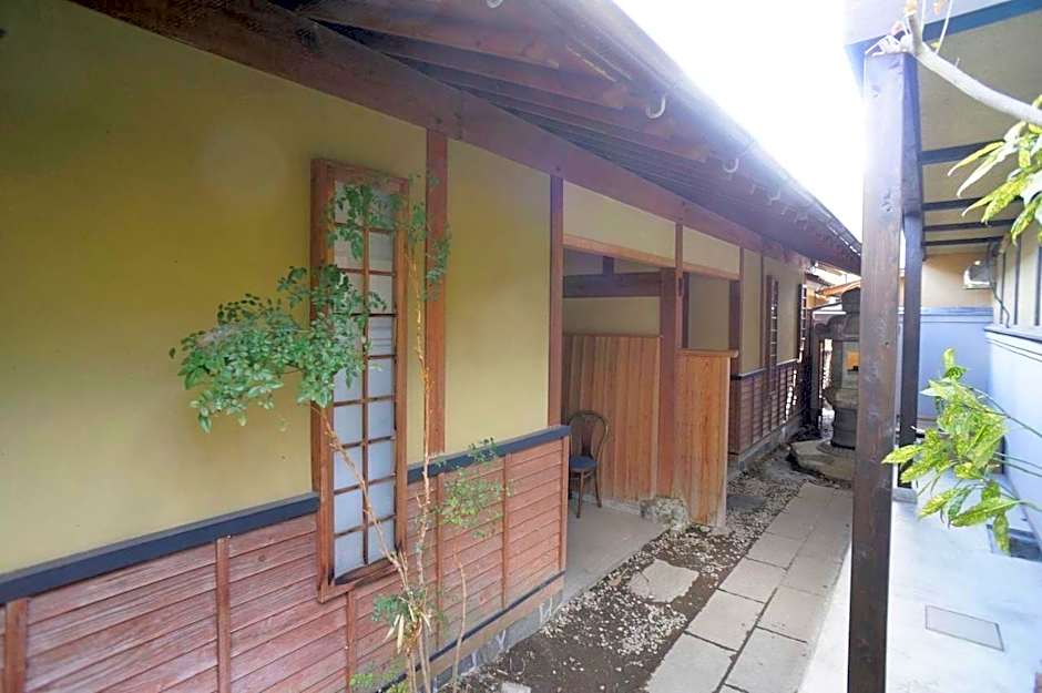 Yufuin Onsen Kishokaiuntei Muzinzo
