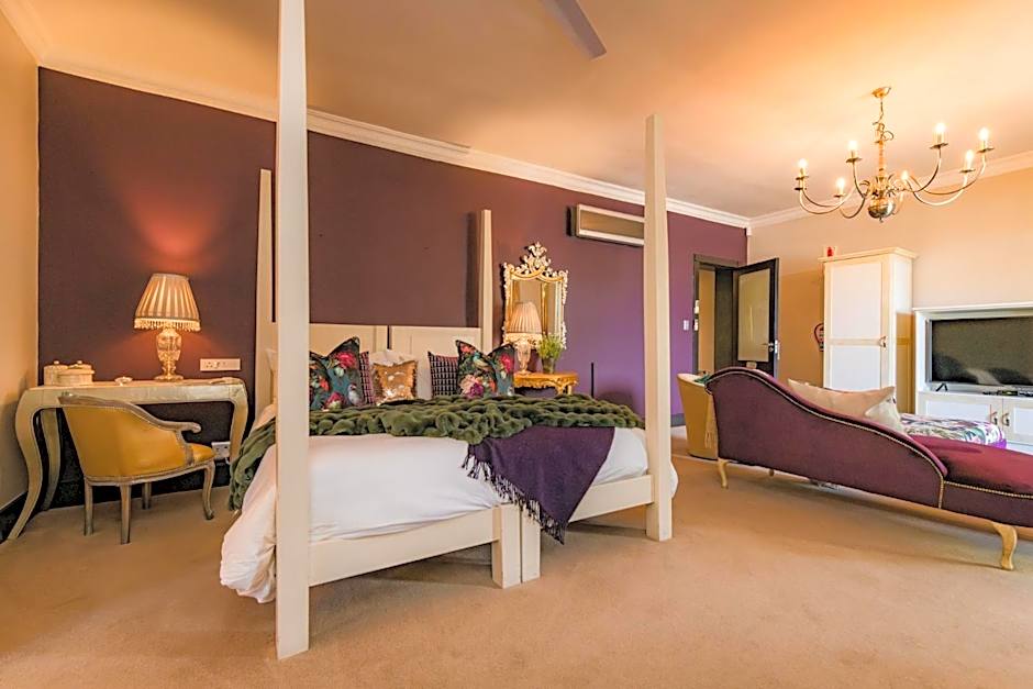 SW1 Lodge