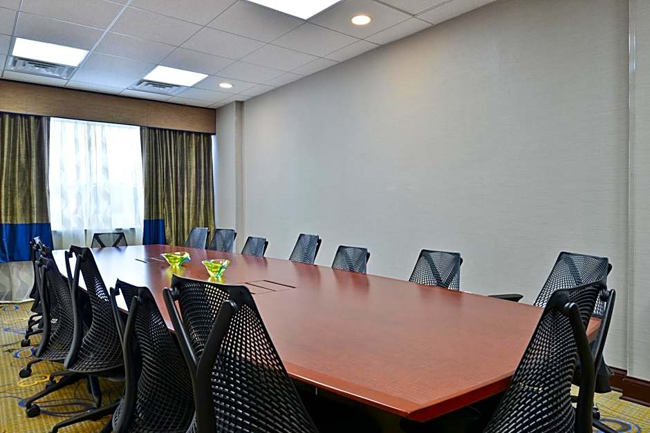 Wyndham Garden Elk Grove Village / O'Hare