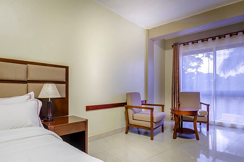 Hillside Plaza Hotel