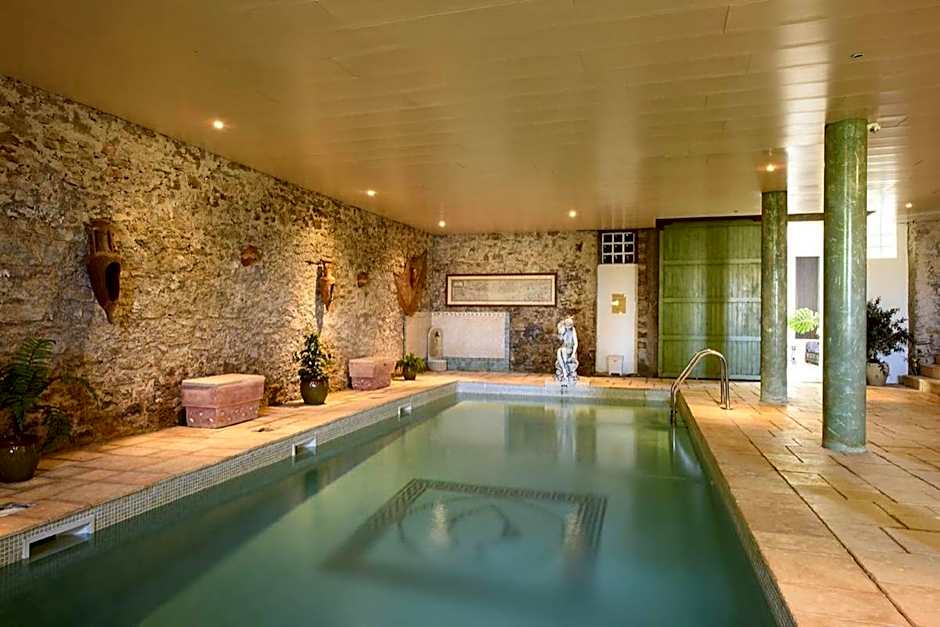 Château de Floure - SPA et piscine extérieure chauffée