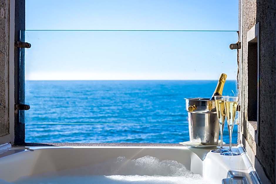 Radisson Blu Acqua Hotel & Spa Concon