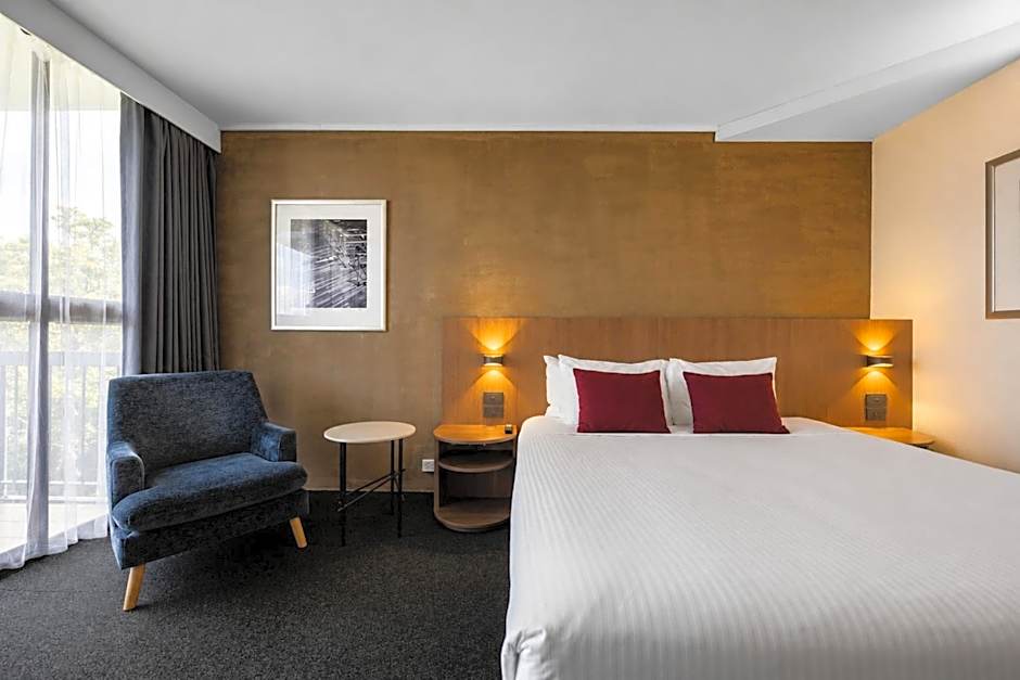 Mercure Sydney St Leonards