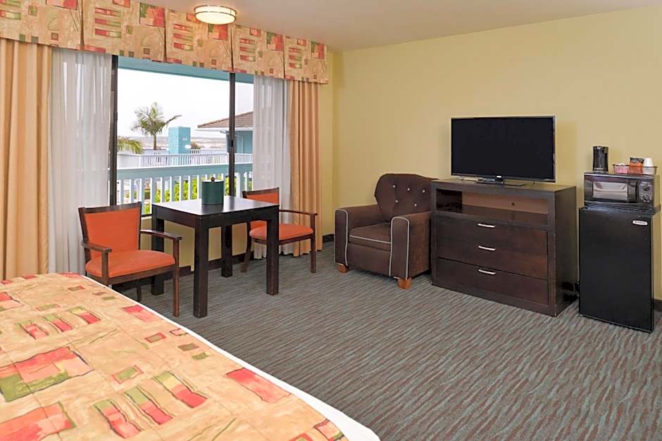 Foto 1 de 7 de 1 King Bed, Ocean View