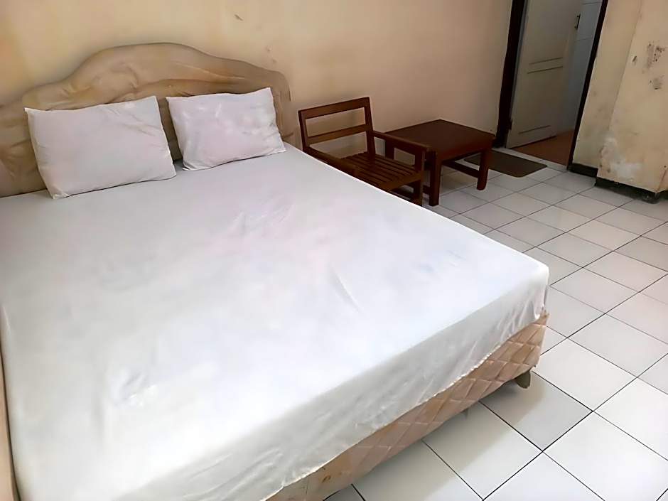 SPOT ON 91563 Hotel Meilias