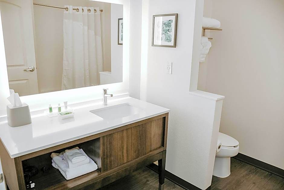 Holiday Inn Omaha Downtown Waterpark By IHG