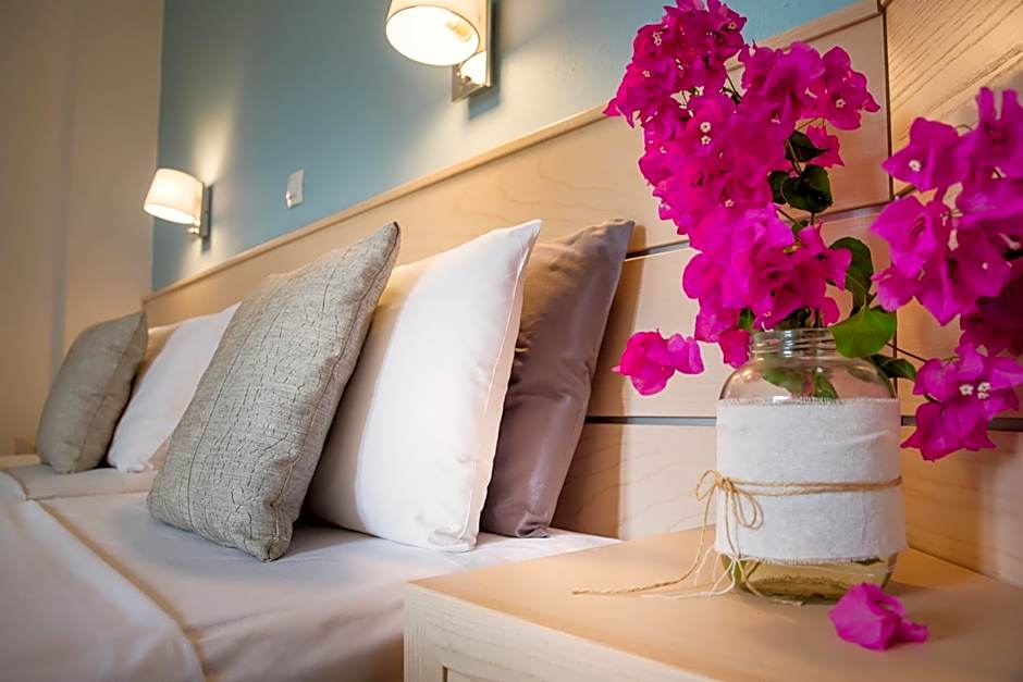 Melissa Apartments, Studios & Suites