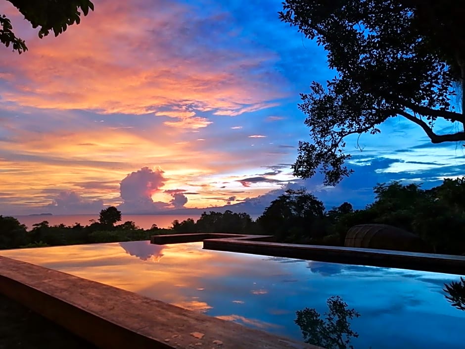 Nakabalo Guesthouse & Restaurant