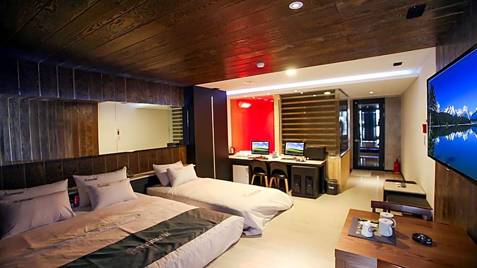 Yeongju Hotel