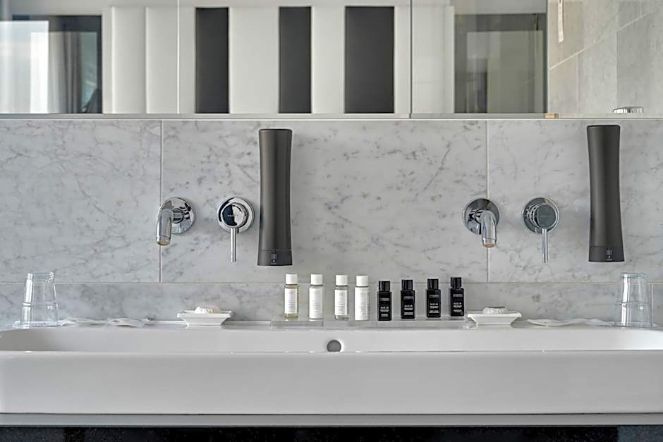 Hotel Almond Business & SPA