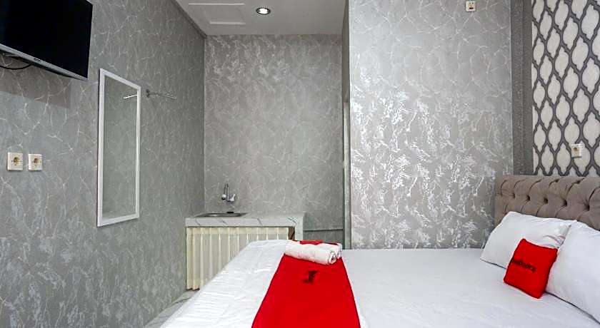 RedDoorz Syariah near Taruna Nusantara Magelang