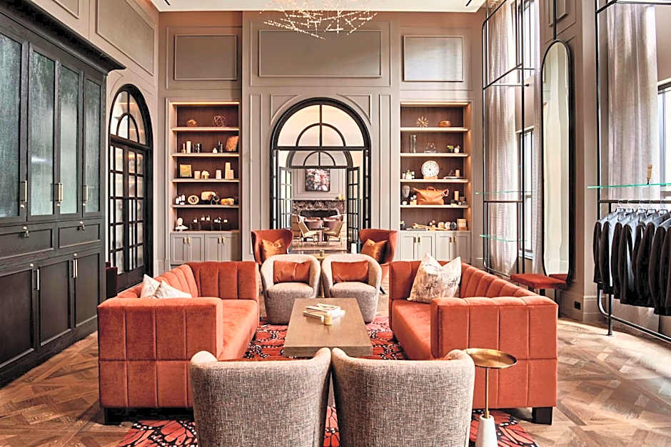Daxton Hotel Birmingham, Curio Collection by Hilton