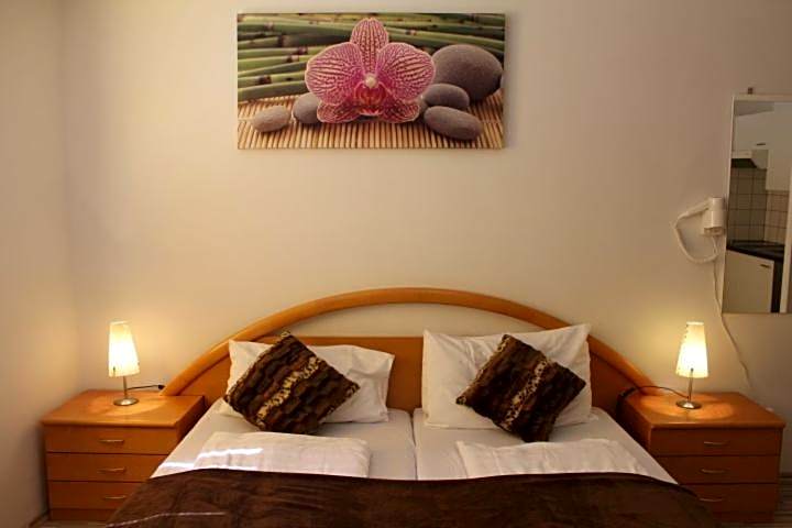 Westend City Hostel