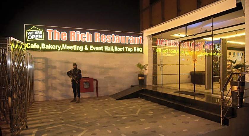 The Rich Hotel & Apartments