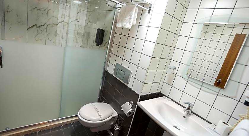 Rumi Hotel