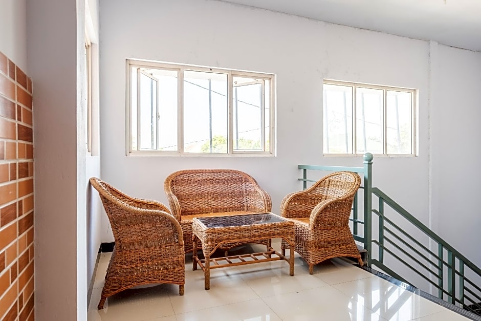 OYO 863 Tenacity Guest House Syariah