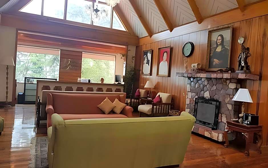 Villa Silvina Hotel and Restaurant