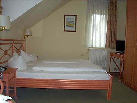 Comfort Double or Twin Room