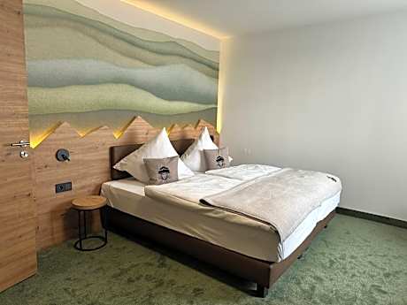 Two-Bedroom Suite with Two Double Beds and Balcony