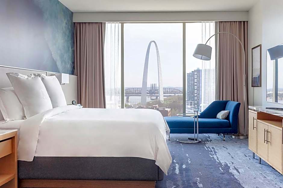 Four Seasons Hotel St Louis