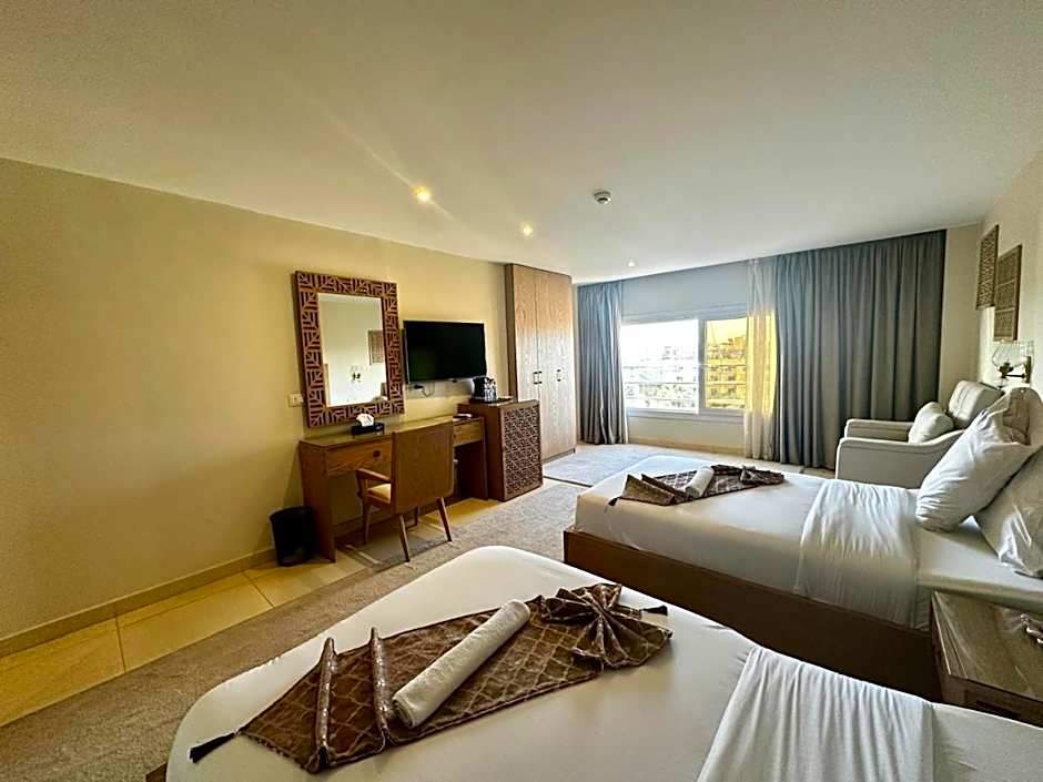 DouDou Pyramids View Hotel