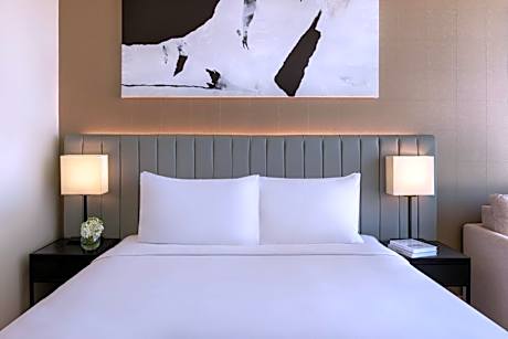 Two-Bedroom Suite with Pool View and Balcony - Theme Park Access