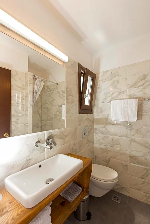 Long Beach Kokkari Samos