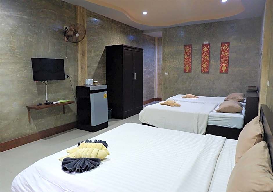 Suwanna Riverside Resort
