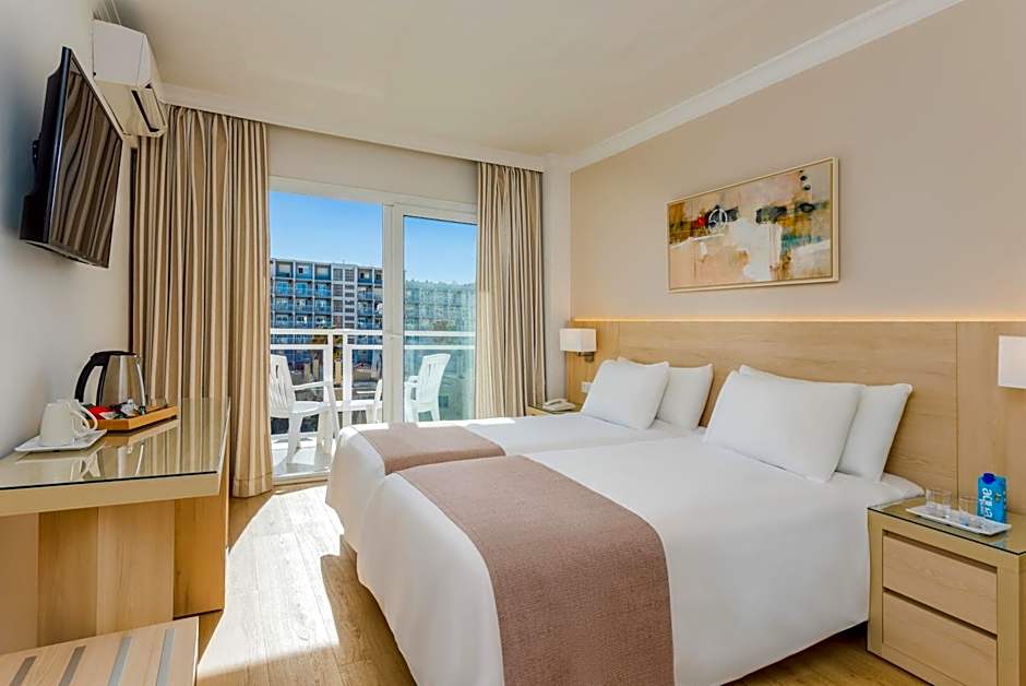 Hotel Las Arenas, Affiliated by Melia