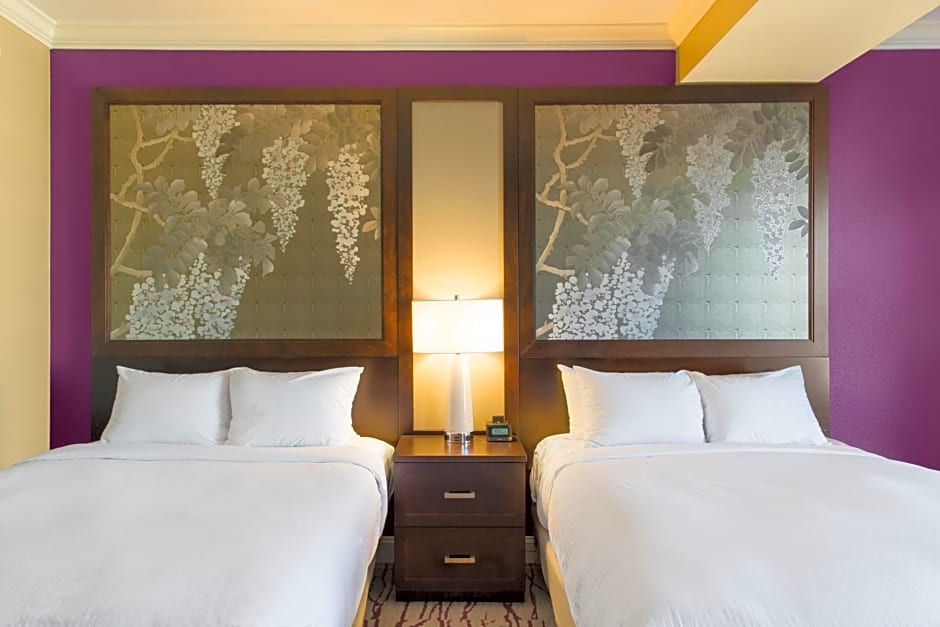 DoubleTree by Hilton Historic Savannah