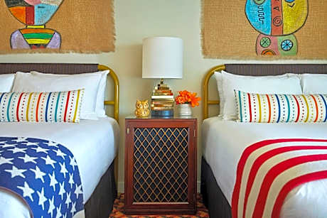 Graduate Queen Room with Two Queen Beds