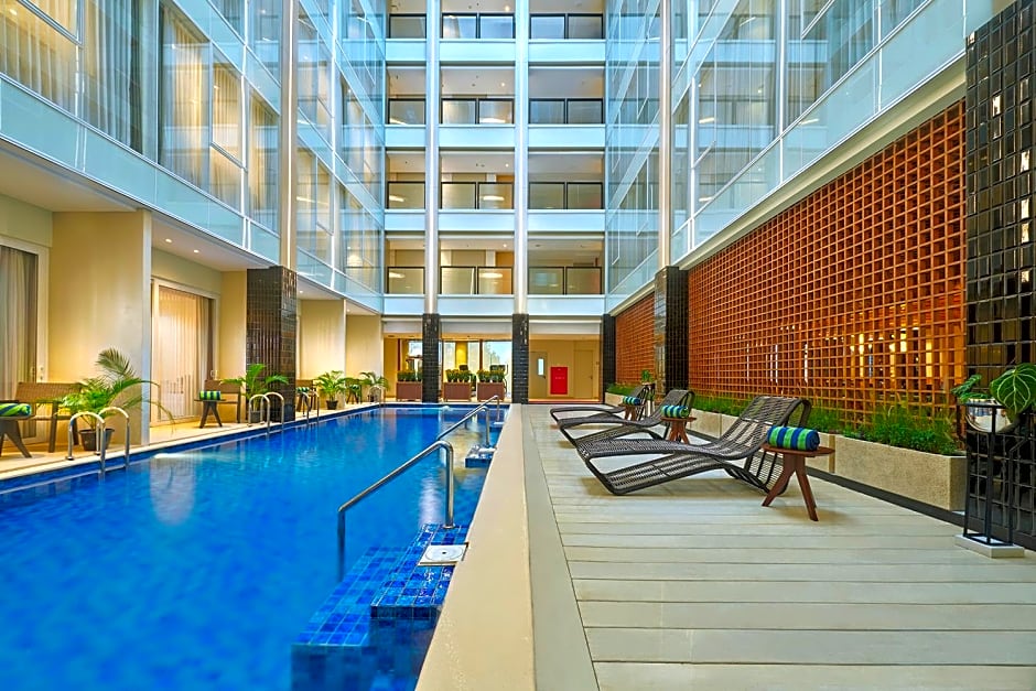 Golden Hill by Golden Tulip