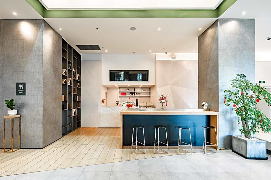 Lereal Inn Ningbo East New City