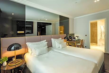 double or twin classic room