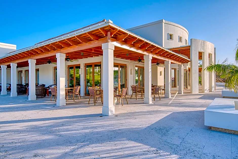 Las Verandas Hotel & Villas