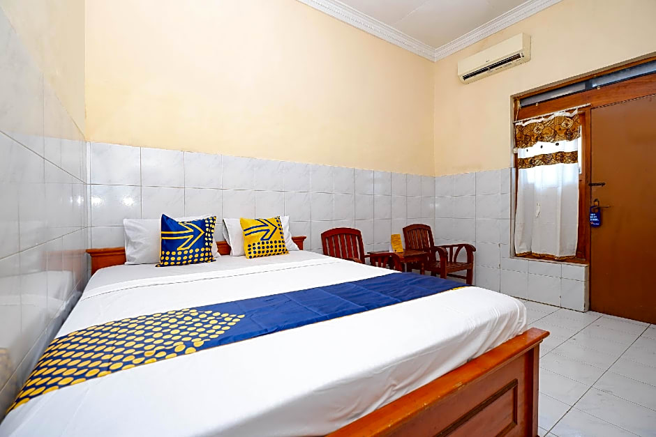 SPOT ON 2011 Hotel Mekar Sari