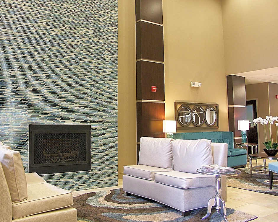 Holiday Inn Express & Suites - Cleveland Northwest By IHG
