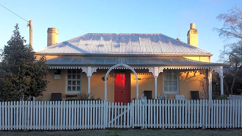 Bellamona Cottage Longford