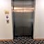 Super 8 by Wyndham Bridgeview of Mackinaw City