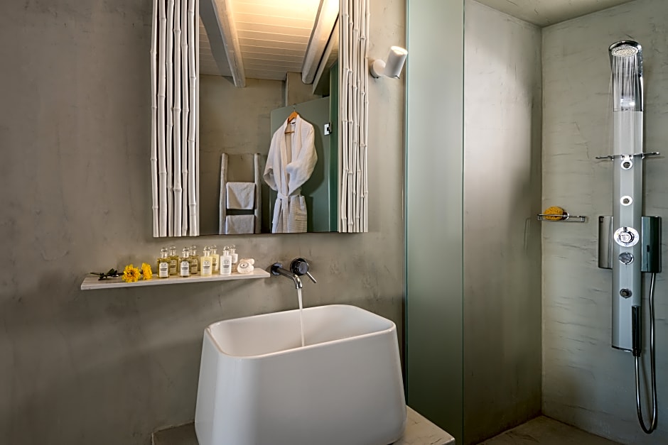 Mythical Blue Luxury Suites