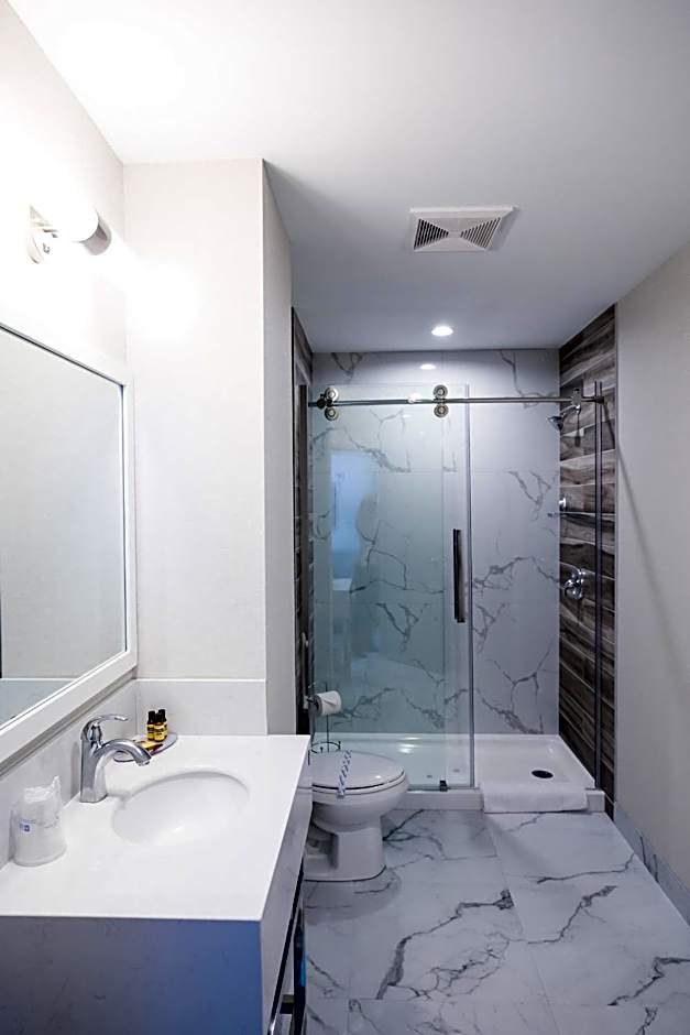 Best Western Plus Montreal East