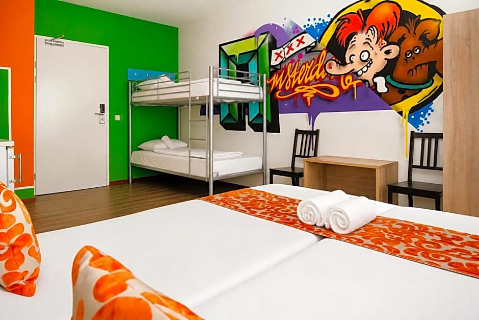 Amsterdam Teleport Hotel - Free Parking