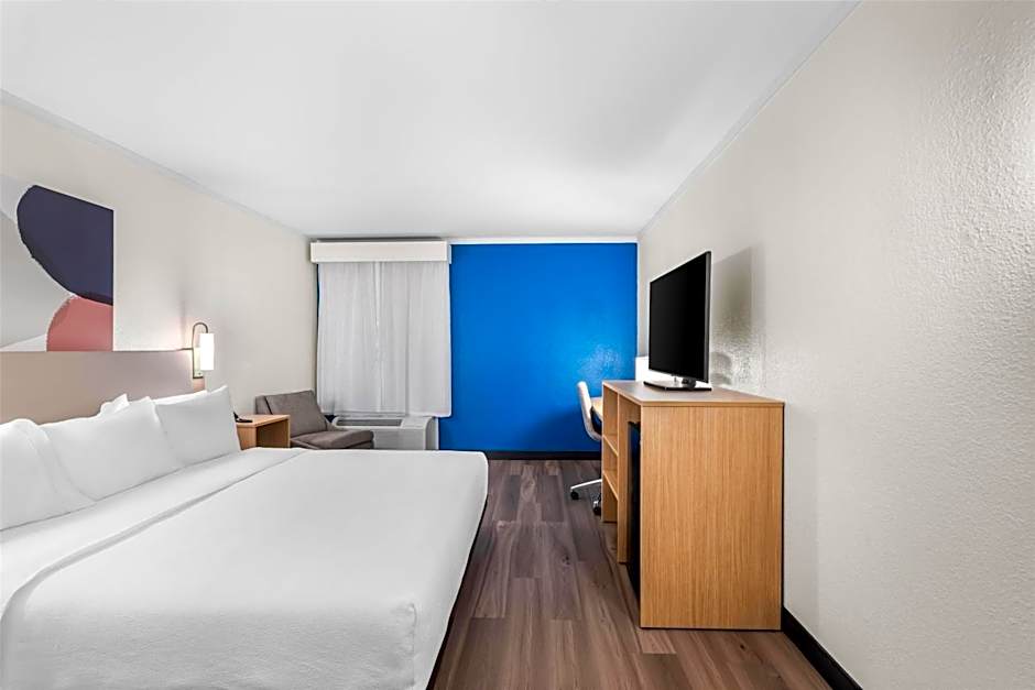 Spark by Hilton Roanoke Civic Center